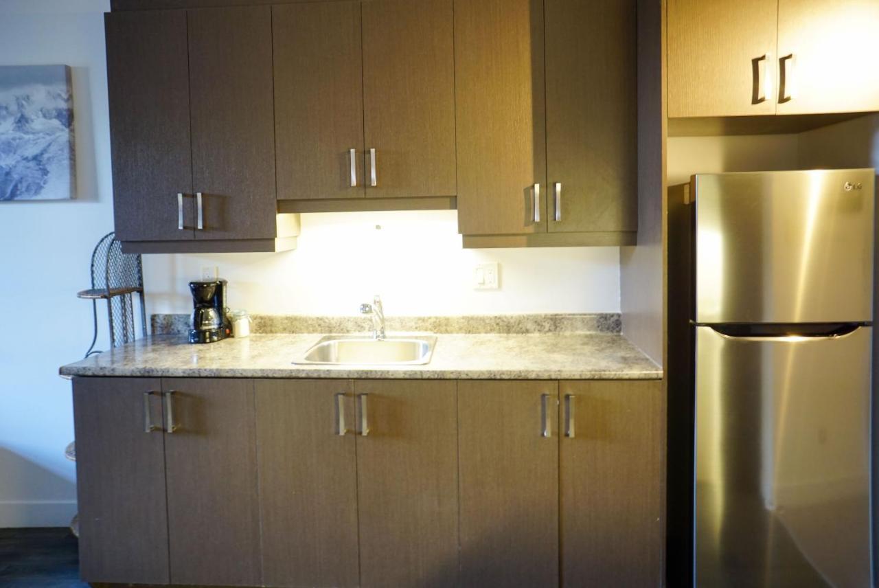 750 Saint-joseph Apartment